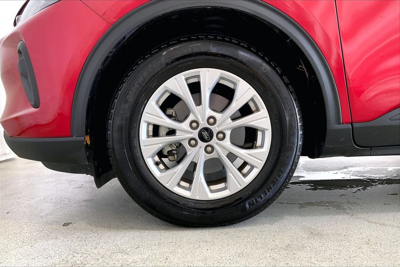 Used 2025 Ford Escape Active FWD image 8
