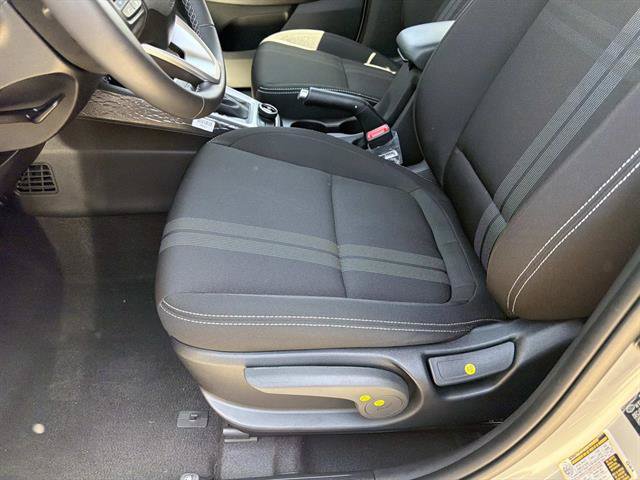 Used 2026 Hyundai Venue SEL FWD image 17