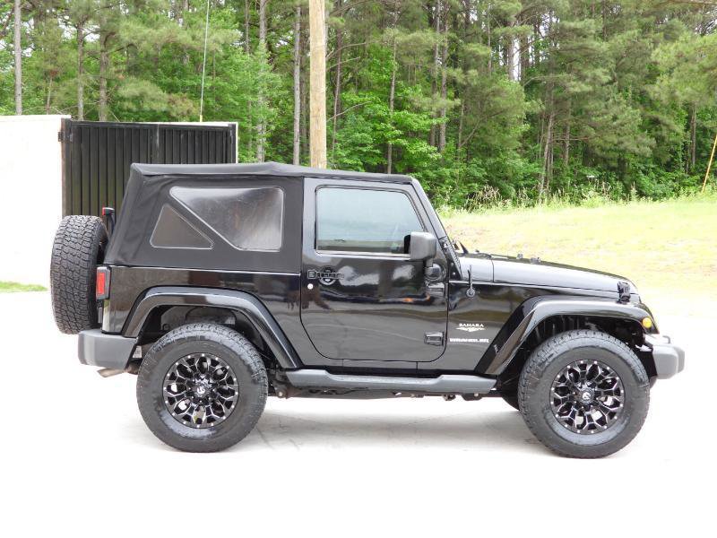 Used 2013 Jeep Wrangler Sahara w/ Connectivity Group AWD/4WD image 28