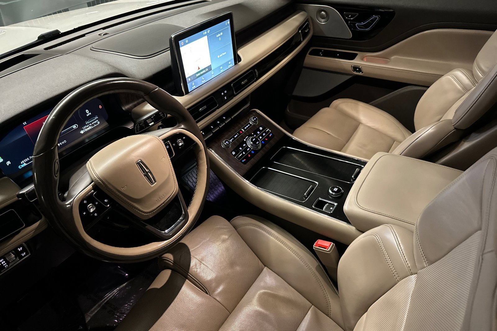 Used 2020 Lincoln Aviator Reserve w/ Equipment Group 202A image 10