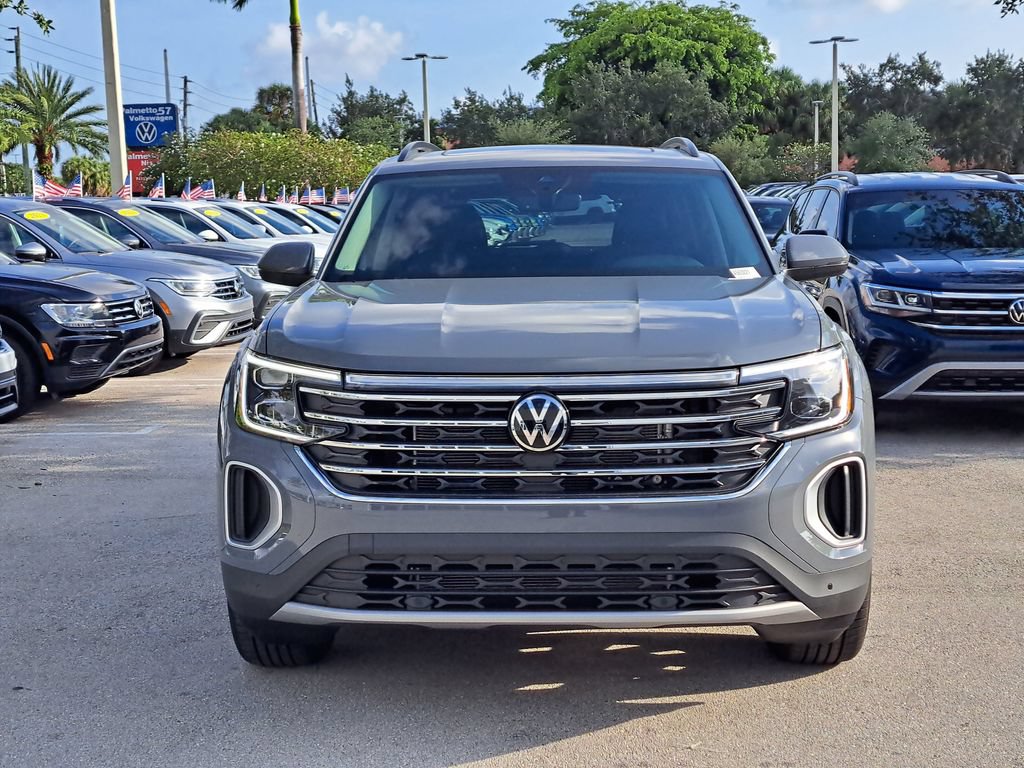 New 2026 Volkswagen Atlas SE FWD image 2