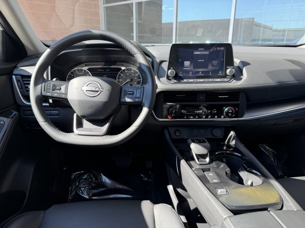Used 2026 Nissan Rogue SV FWD image 16