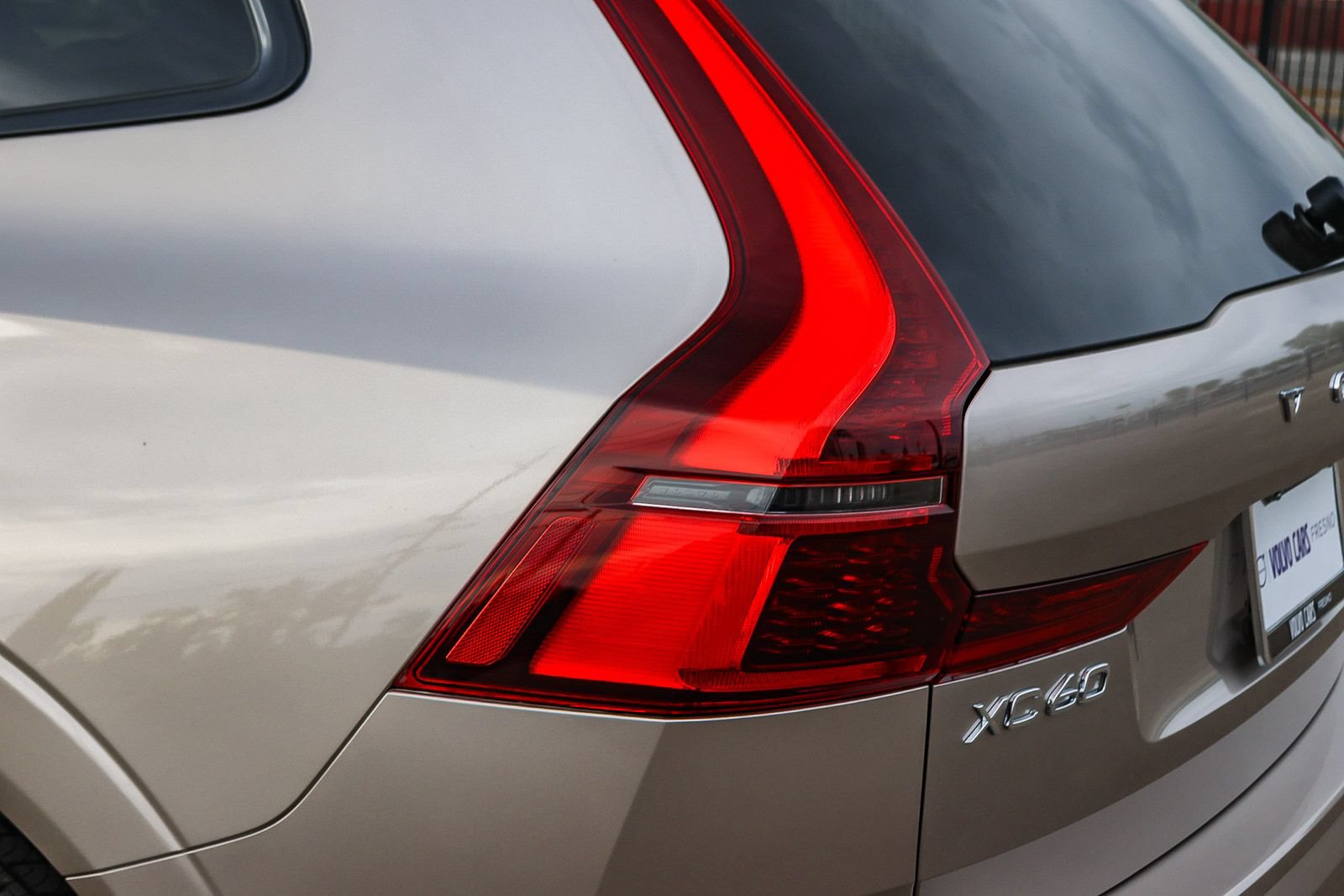 New 2026 Volvo XC60 T8 Plus AWD/4WD image 10