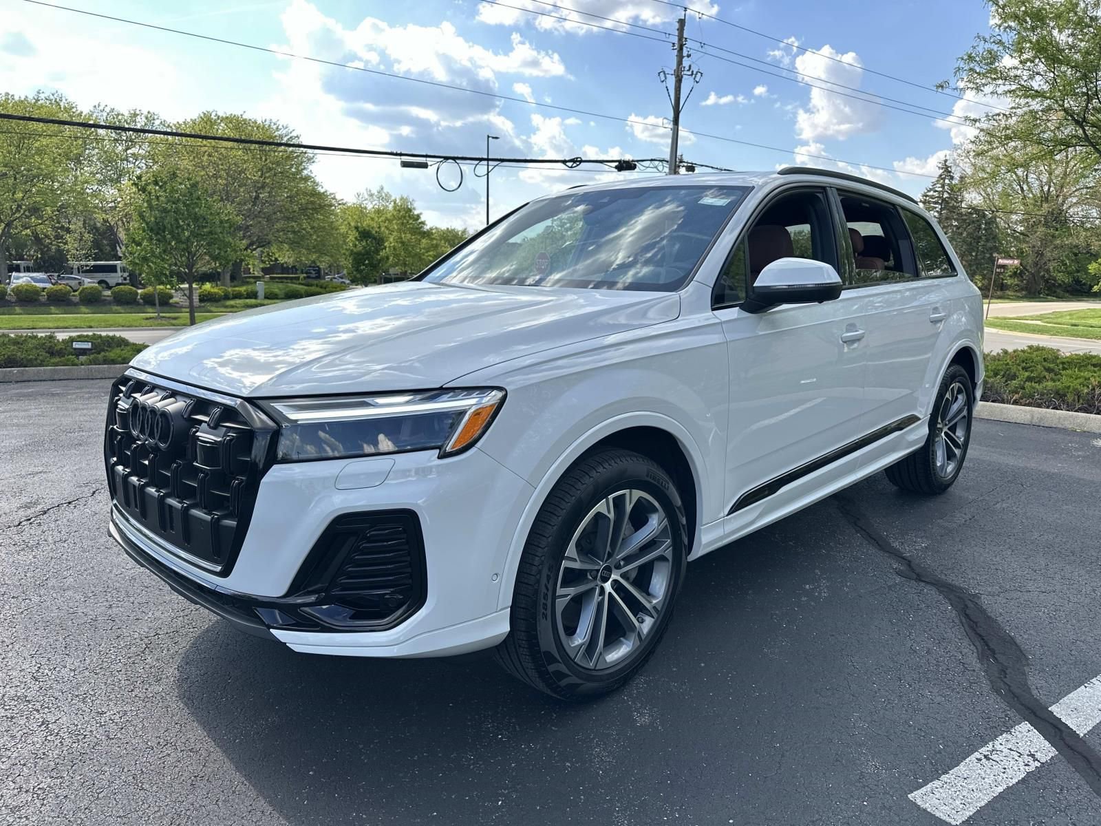 New 2026 Audi Q7 2.0T Premium Plus AWD/4WD image 1
