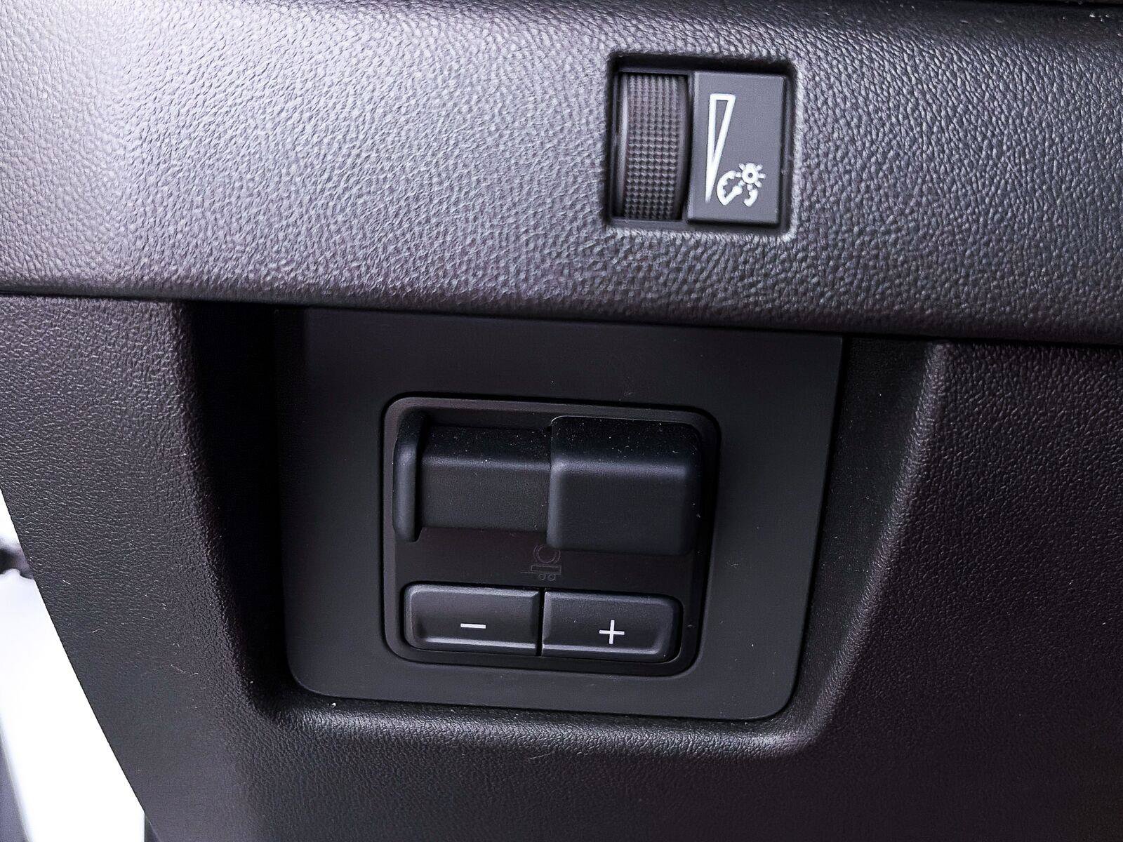 Used 2024 Chevrolet Colorado ZR2 w/ ZR2 Convenience Package III AWD/4WD image 8