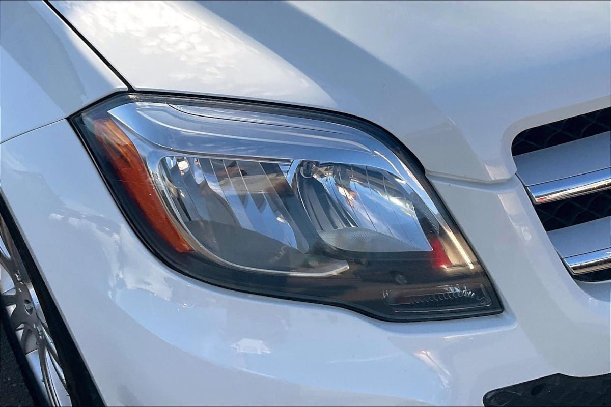 Used 2015 Mercedes-Benz GLK 350 4MATIC image 30