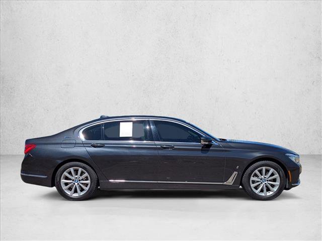 Used 2018 BMW 740e xDrive image 4