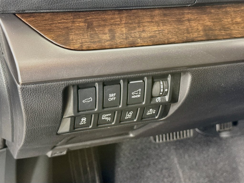 Used 2016 Subaru Outback 2.5i Limited AWD/4WD image 10