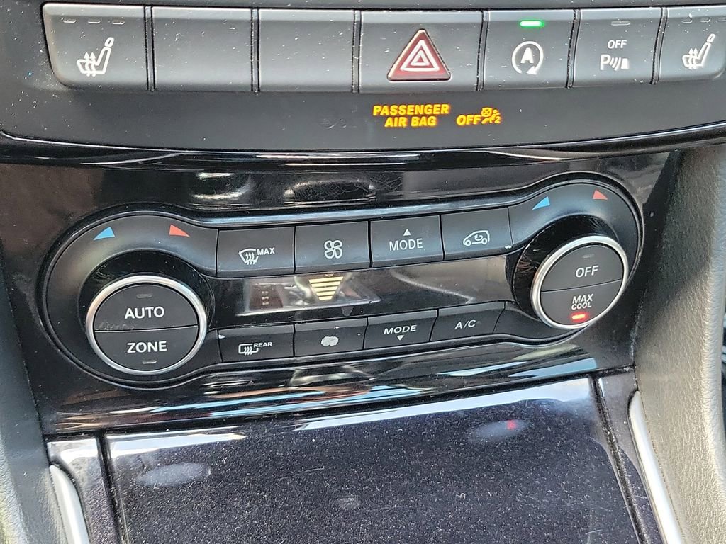 Used 2019 INFINITI QX30 image 30