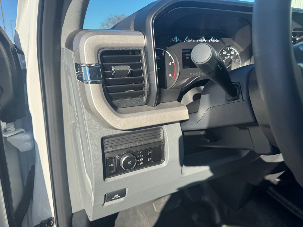Used 2025 Ford F250 XL w/ XL Driver Assist Package image 21