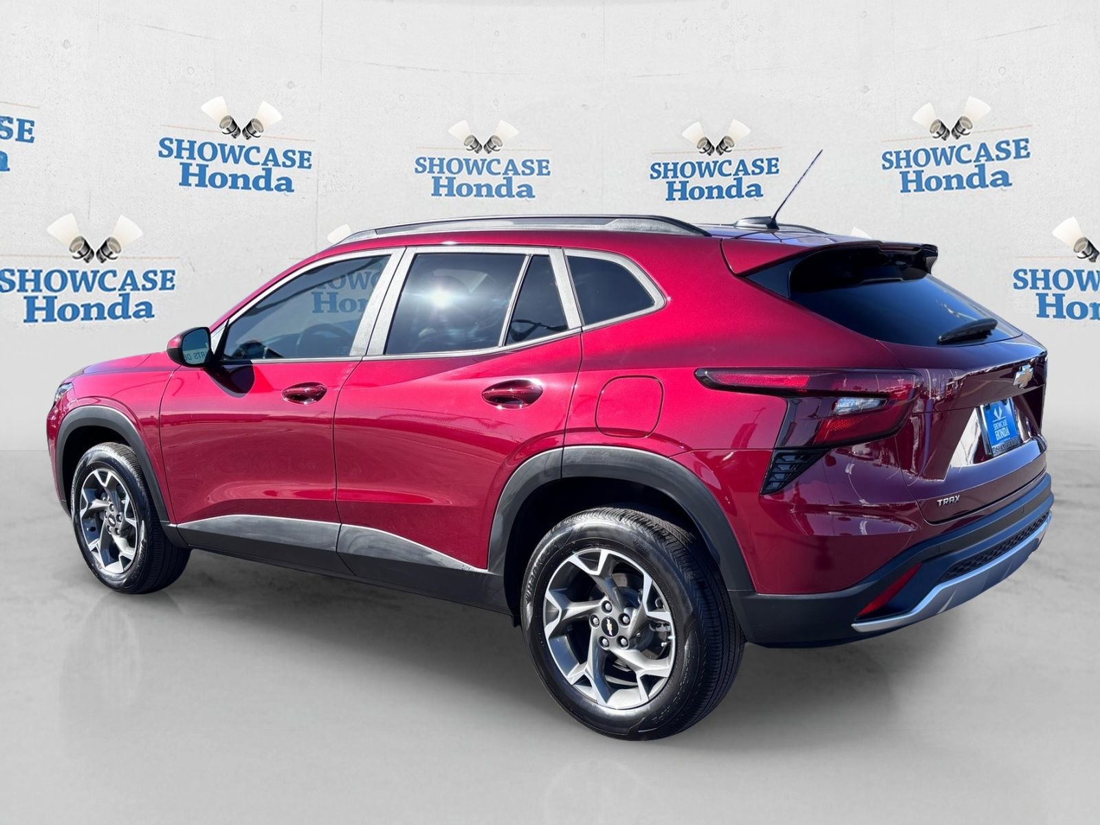 Used 2025 Chevrolet Trax LT w/ Driver Confidence Package FWD image 5