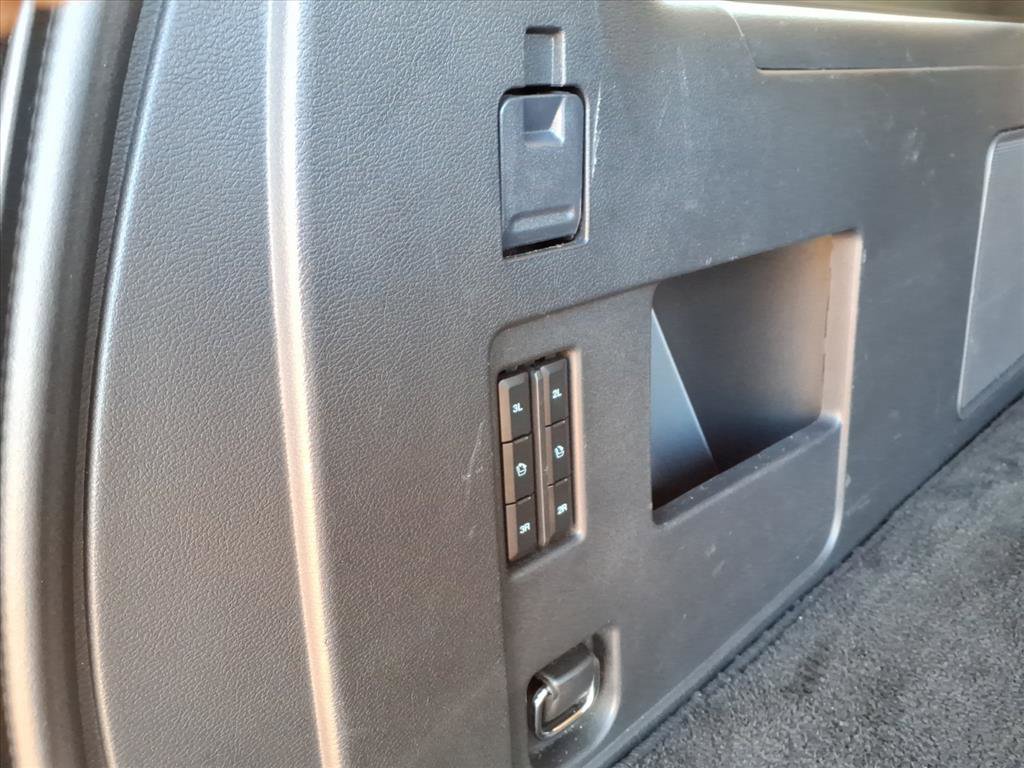 Used 2022 Ford Expedition Max Limited image 5