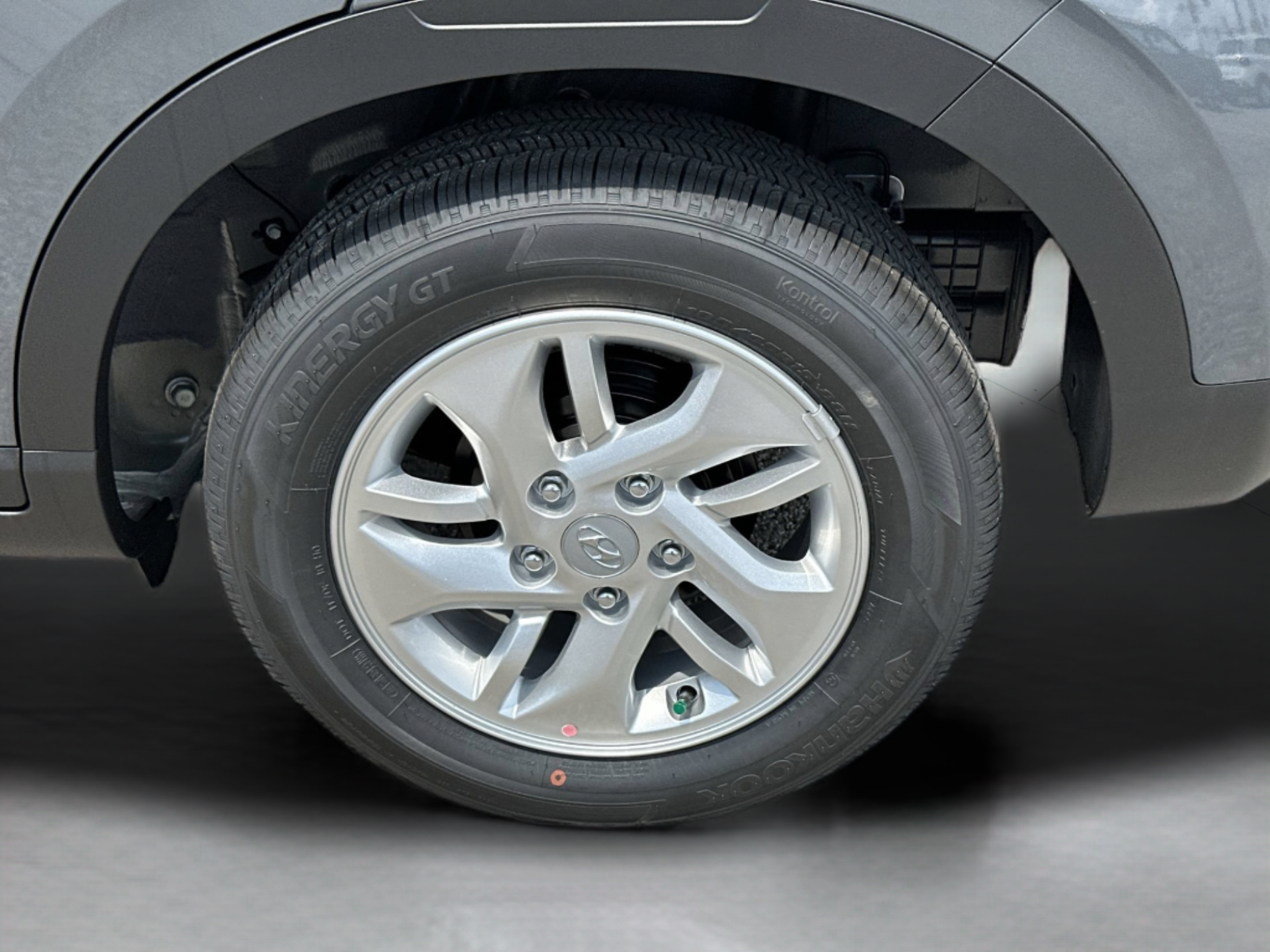 New 2026 Hyundai Venue SE FWD image 29