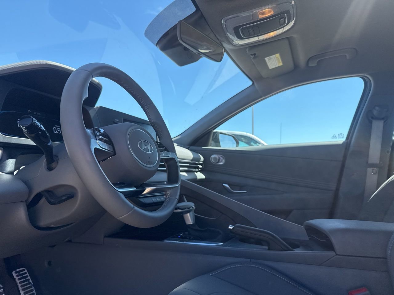 Used 2026 Hyundai Elantra Sport image 39