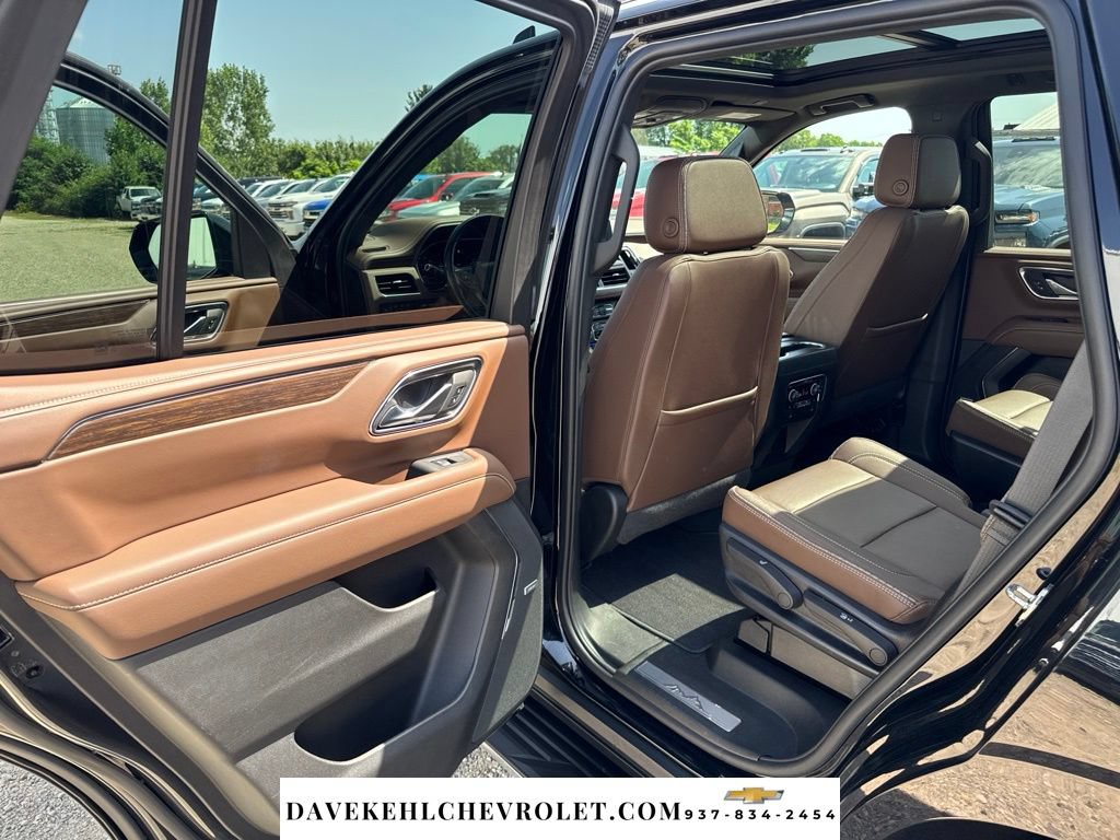 Used 2023 Chevrolet Tahoe High Country AWD/4WD image 22