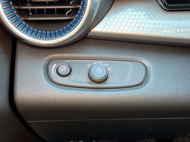 New 2026 Chevrolet Trax LT w/ Driver Confidence Package image 32