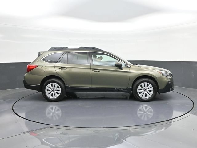 Used 2018 Subaru Outback 2.5i Premium AWD/4WD image 26