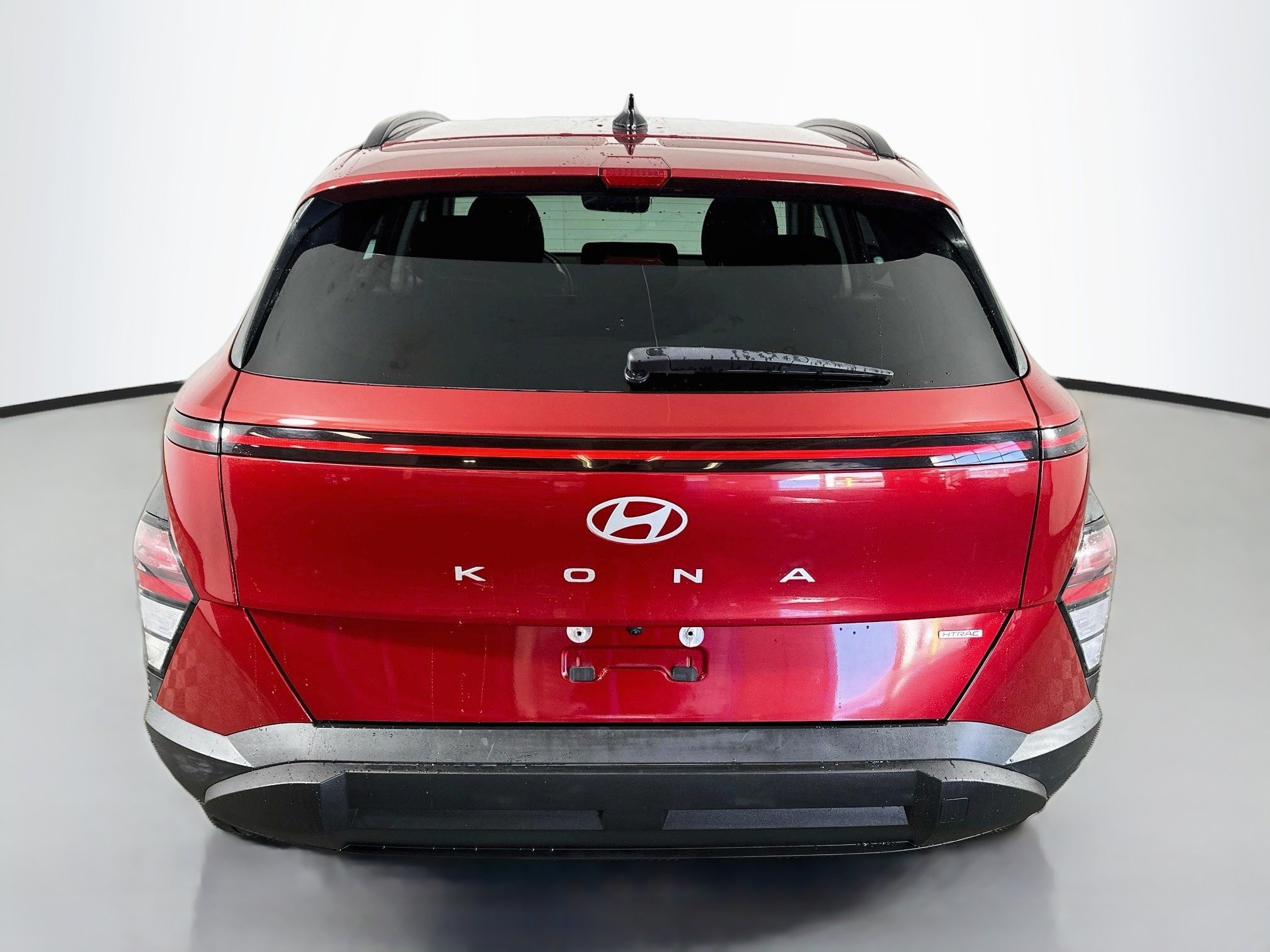 Certified 2025 Hyundai Kona SEL AWD/4WD image 6