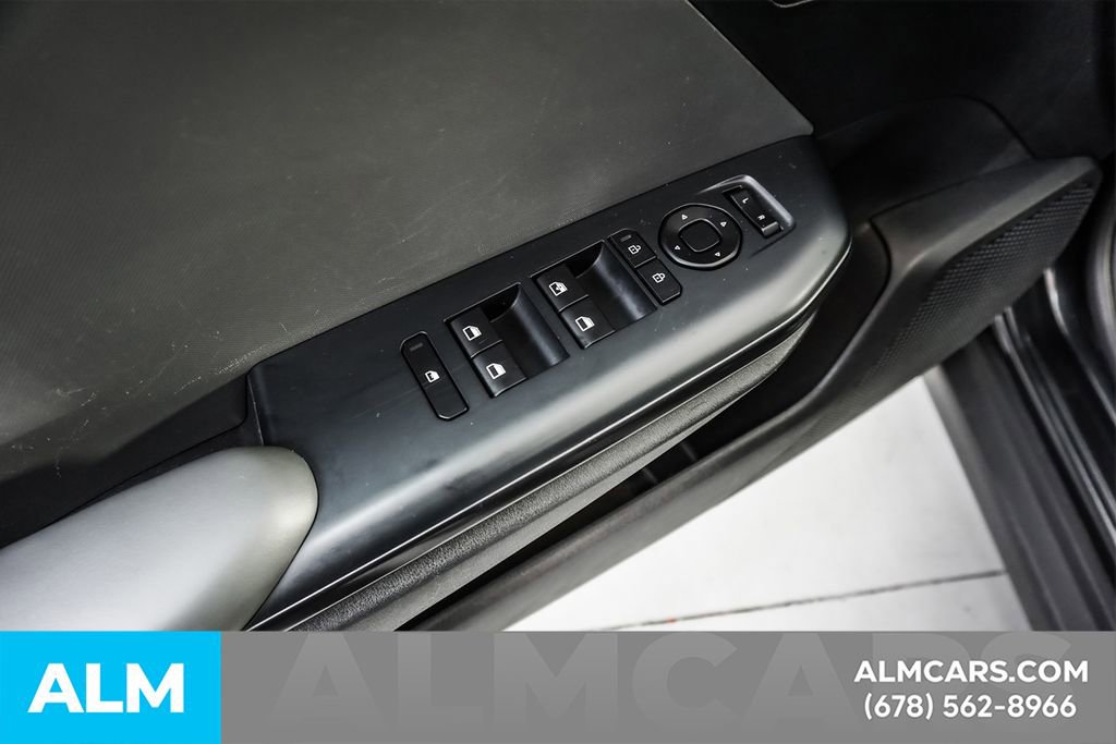 Used 2025 Kia K4 FWD image 45