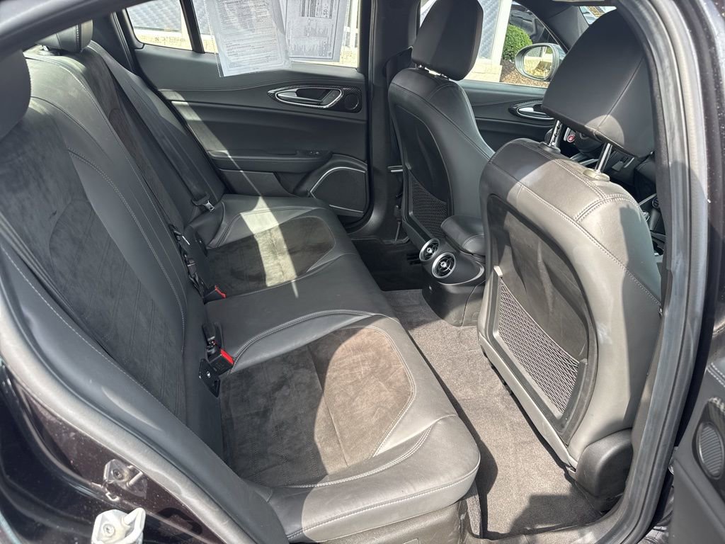 Used 2018 Alfa Romeo Giulia Quadrifoglio image 53