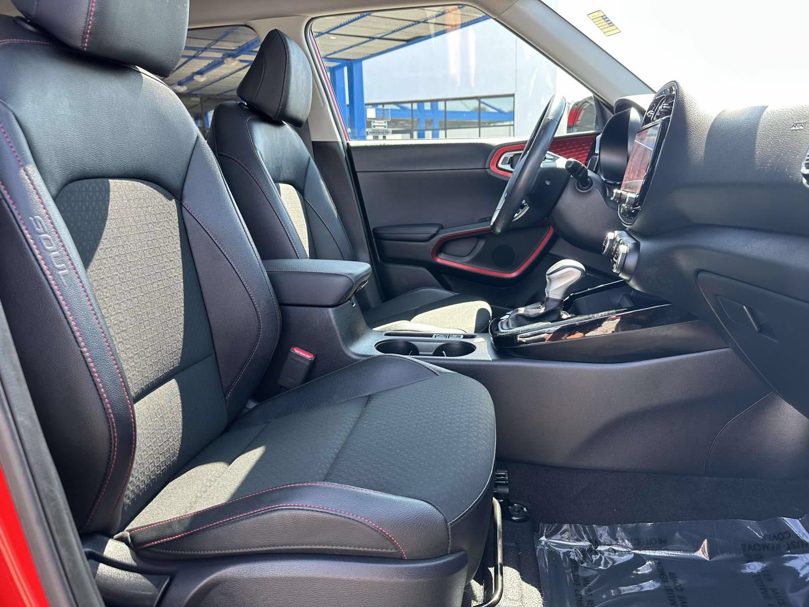 Used 2024 Kia Soul GT-Line w/ GT-Line Technology Package FWD image 28