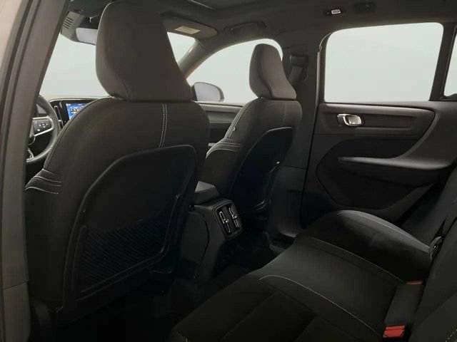 Used 2023 Volvo XC40 Recharge Ultimate AWD/4WD image 64