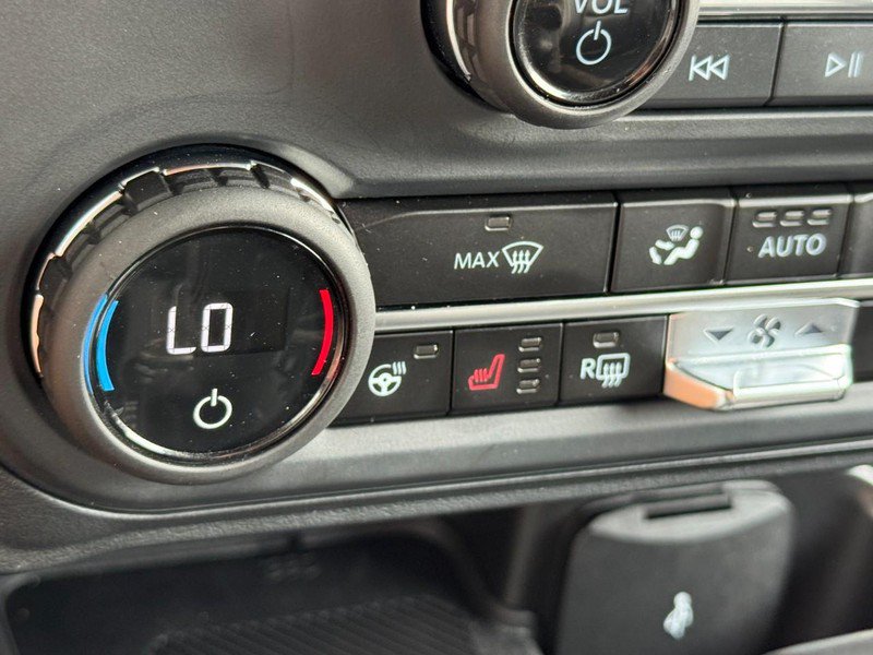 Used 2025 Ford Bronco Outer Banks AWD/4WD image 19