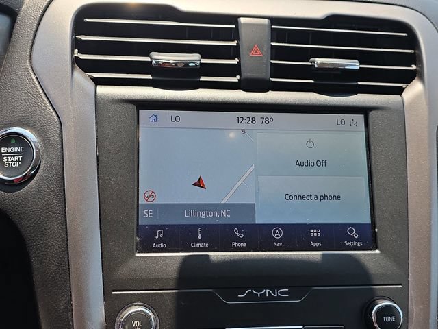 Used 2020 Ford Fusion SE FWD image 21