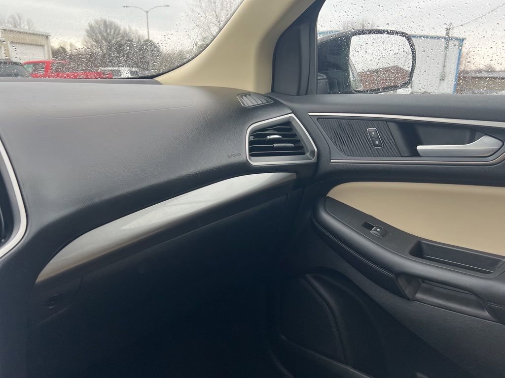 Used 2023 Ford Edge SEL w/ Convenience Package image 10