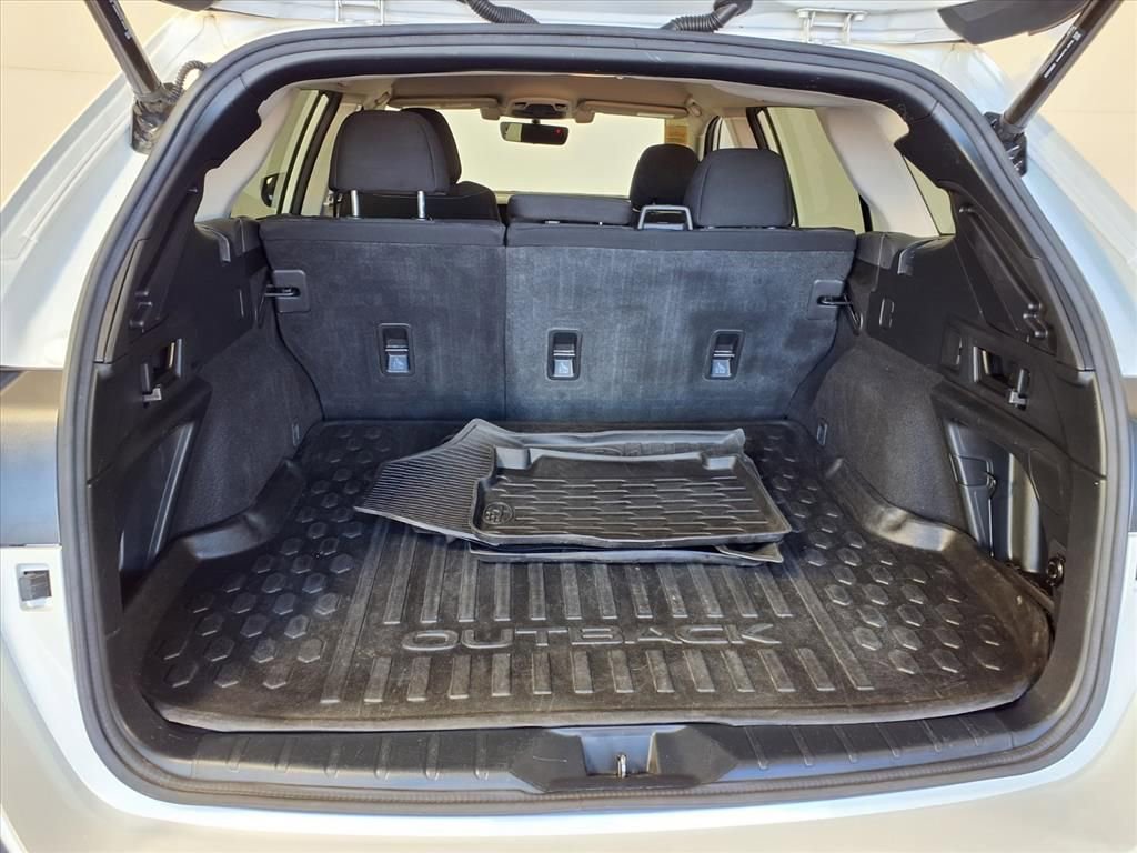Certified 2022 Subaru Outback Premium image 8