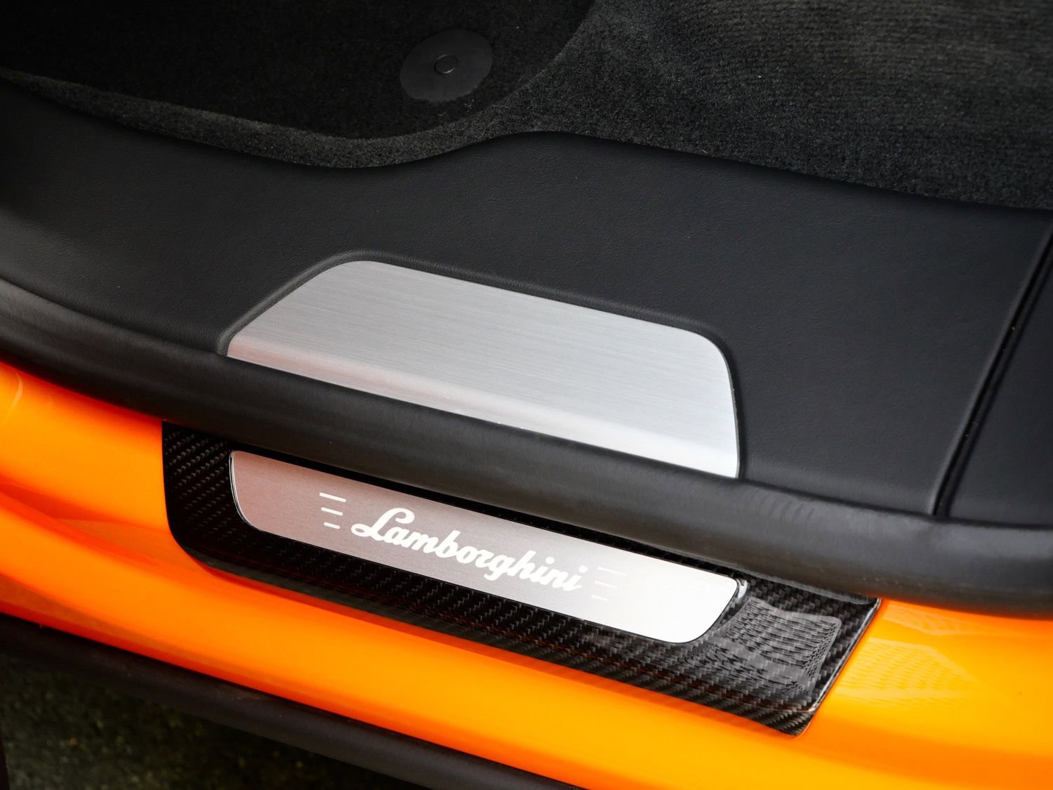 Used 2021 Lamborghini Urus AWD/4WD image 20
