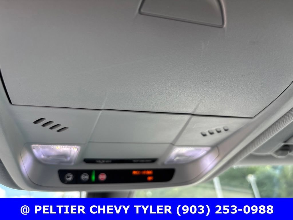 Used 2019 Chevrolet Blazer LT FWD image 16