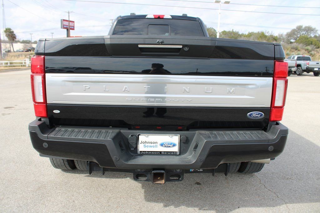 Certified 2022 Ford F450 Platinum w/ FX4 Off-Road Package image 6