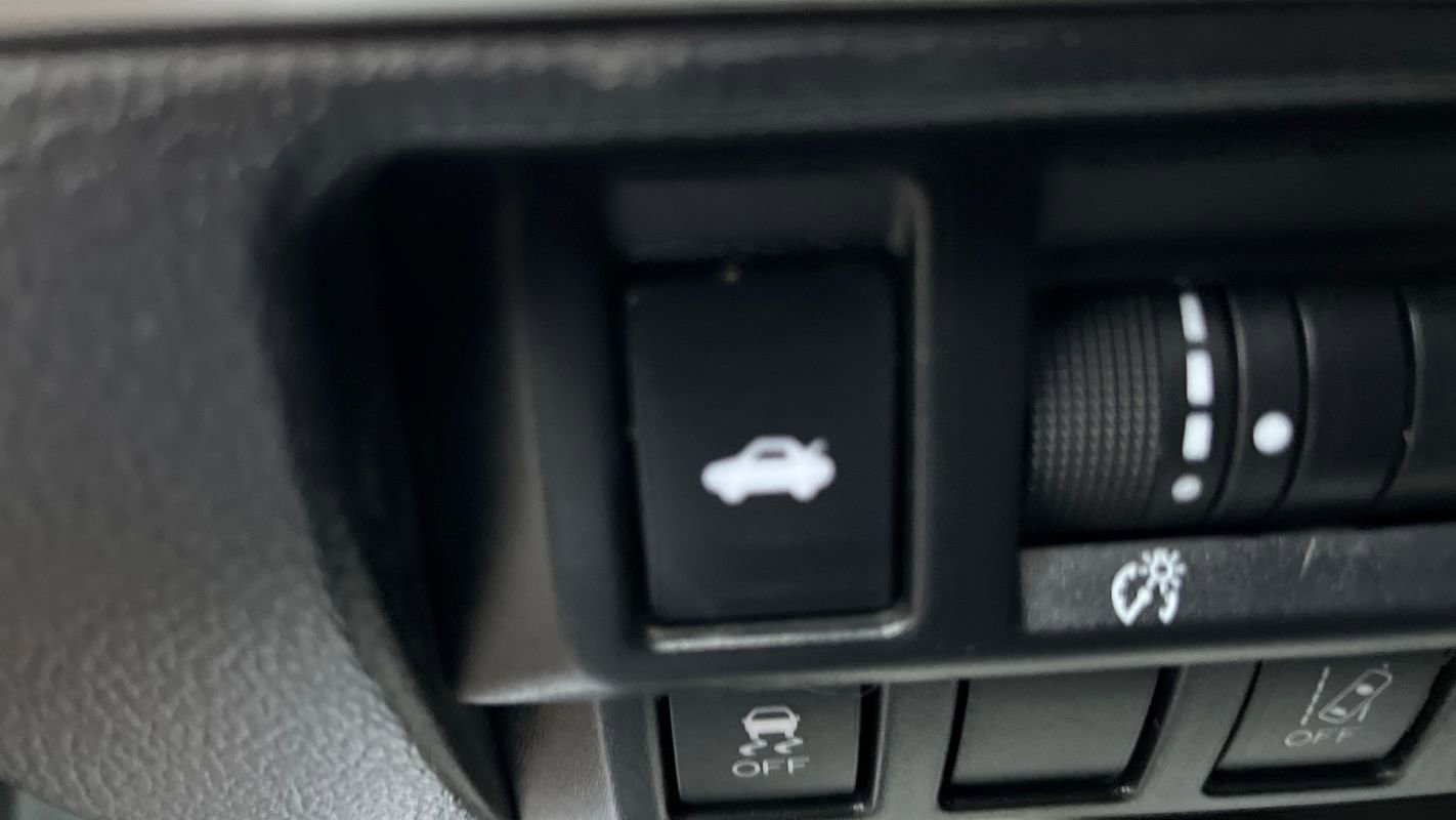 Used 2019 Subaru Legacy 2.5i Premium image 23