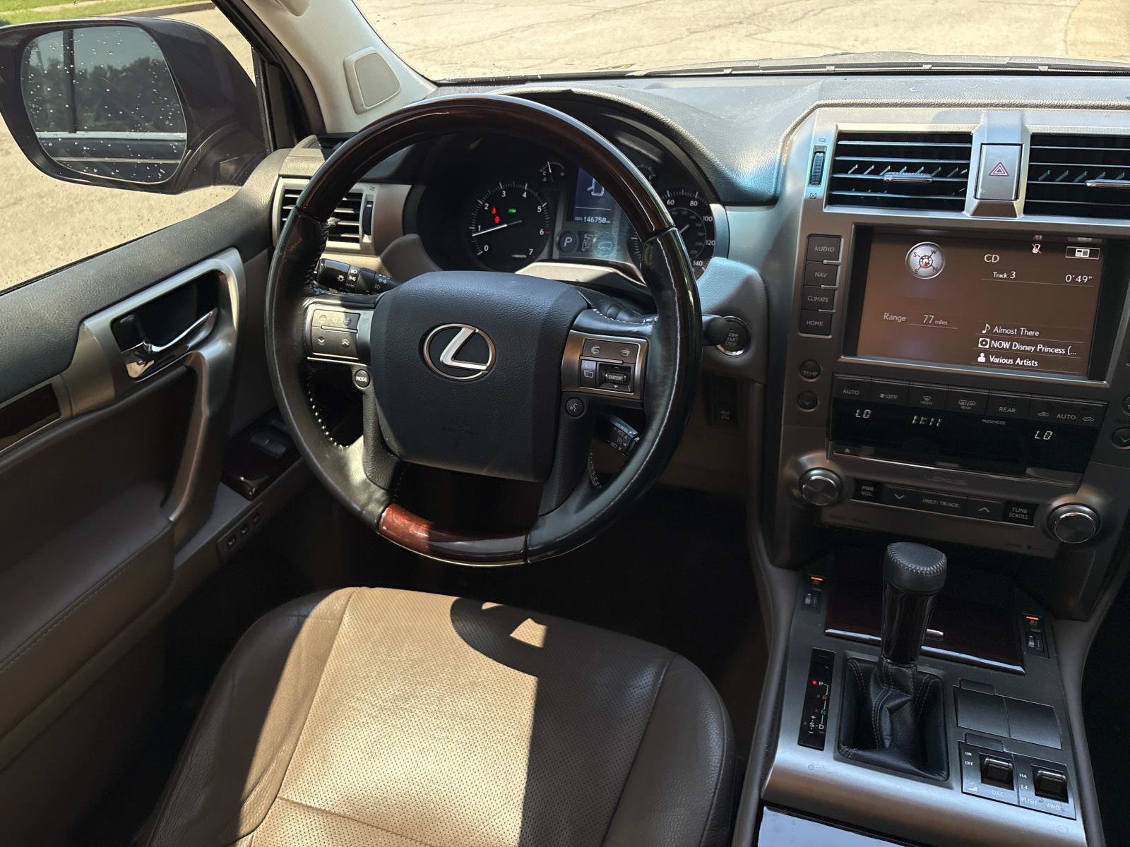 Used 2018 Lexus GX 460 Premium AWD/4WD image 31