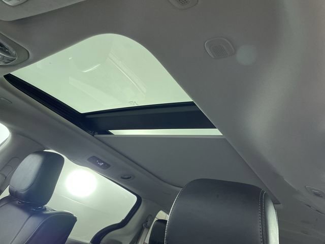 Used 2020 Chrysler Pacifica Limited w/ Advanced Safetytec Group image 34