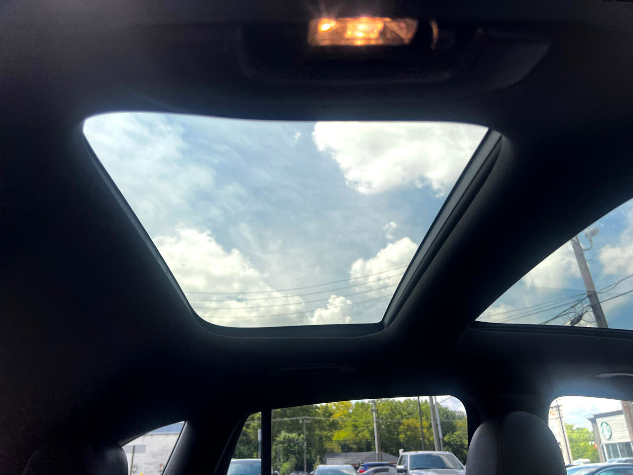 Used 2021 Mercedes-Benz GLA 250 4MATIC image 25