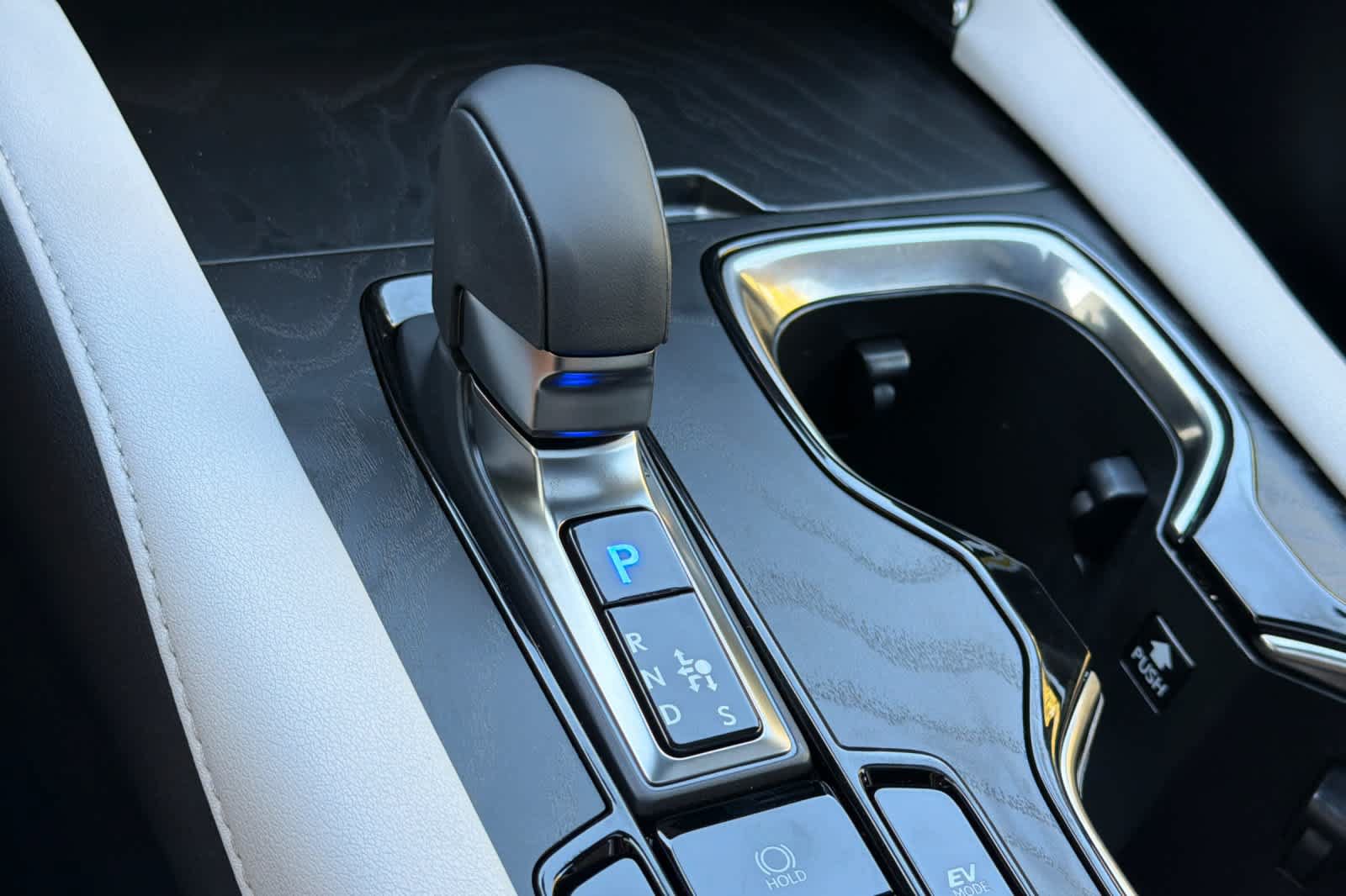 New 2026 Lexus RX 350h AWD/4WD image 23