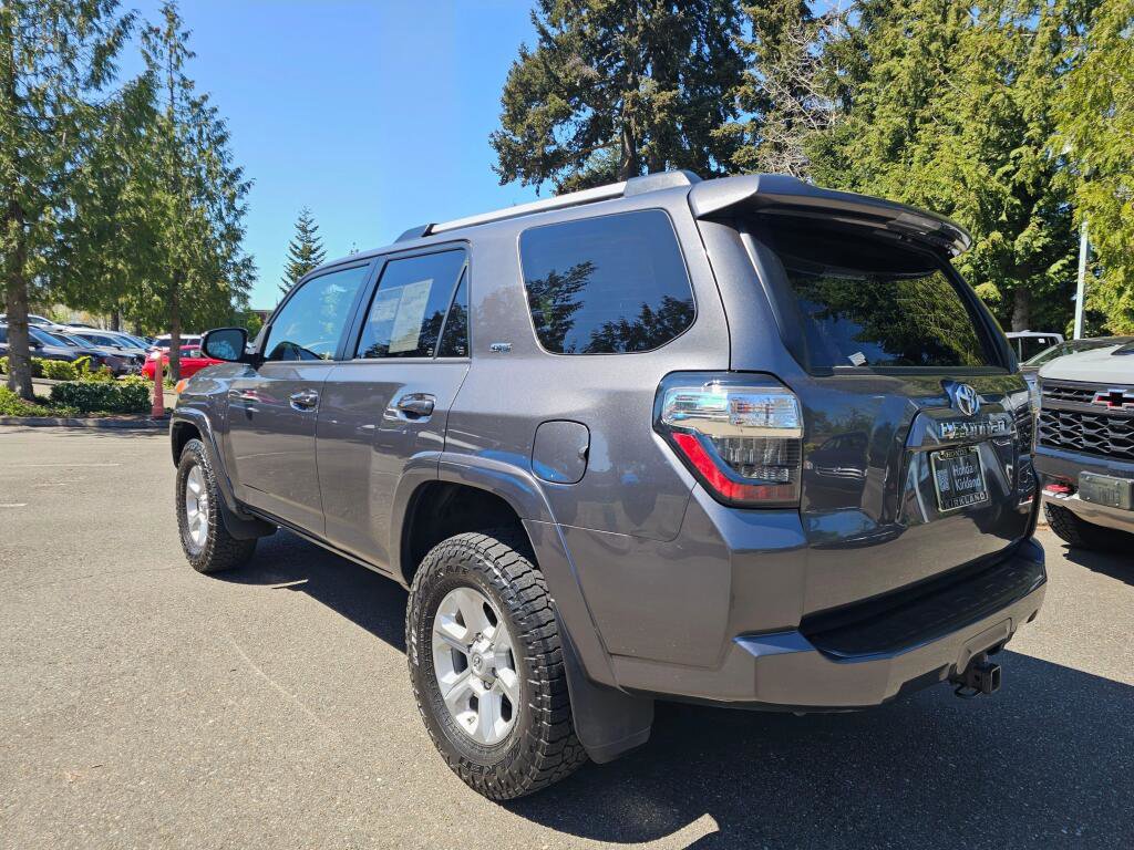Used 2021 Toyota 4Runner SR5 AWD/4WD image 5