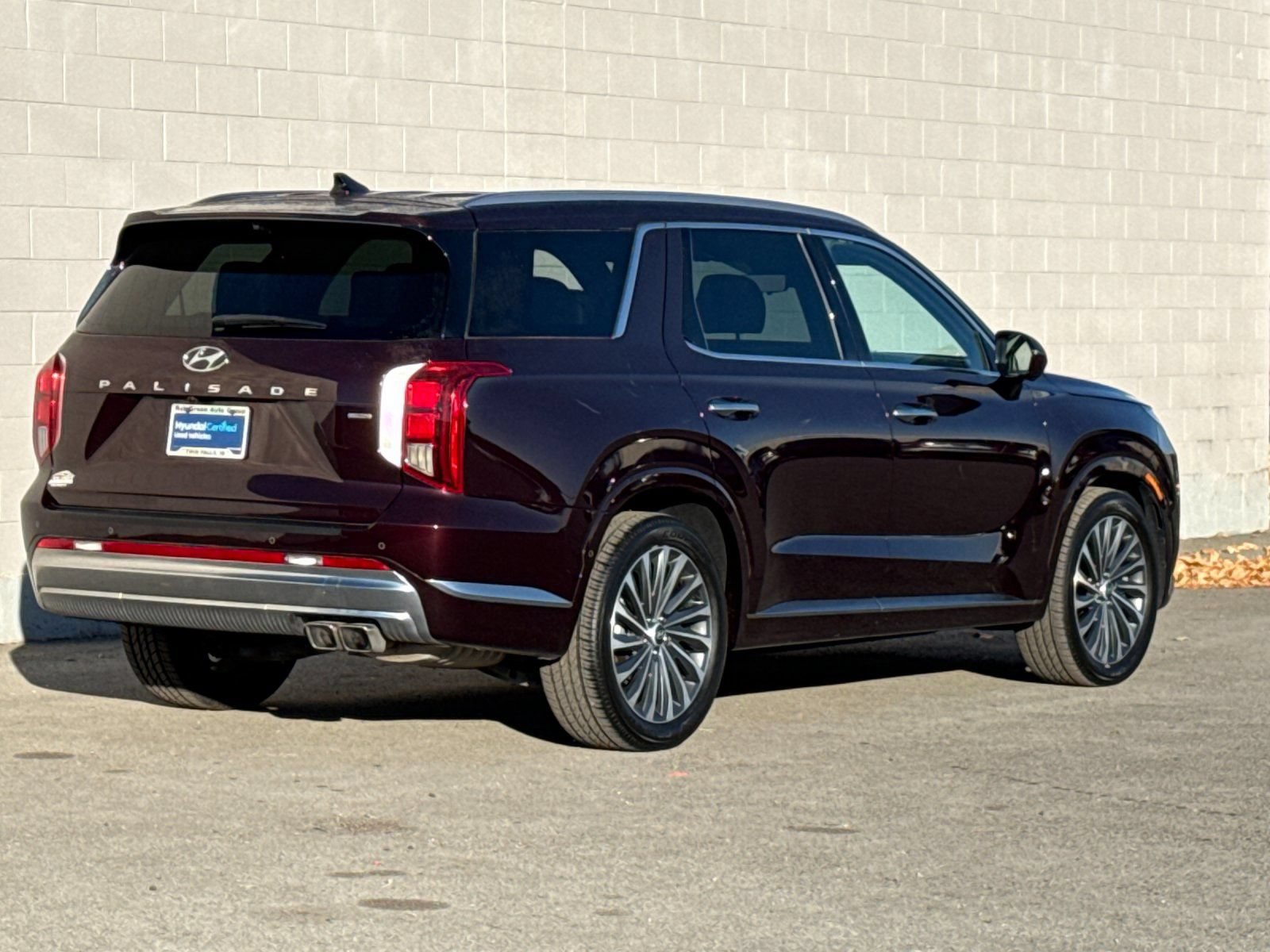 Used 2024 Hyundai Palisade Calligraphy AWD/4WD image 3