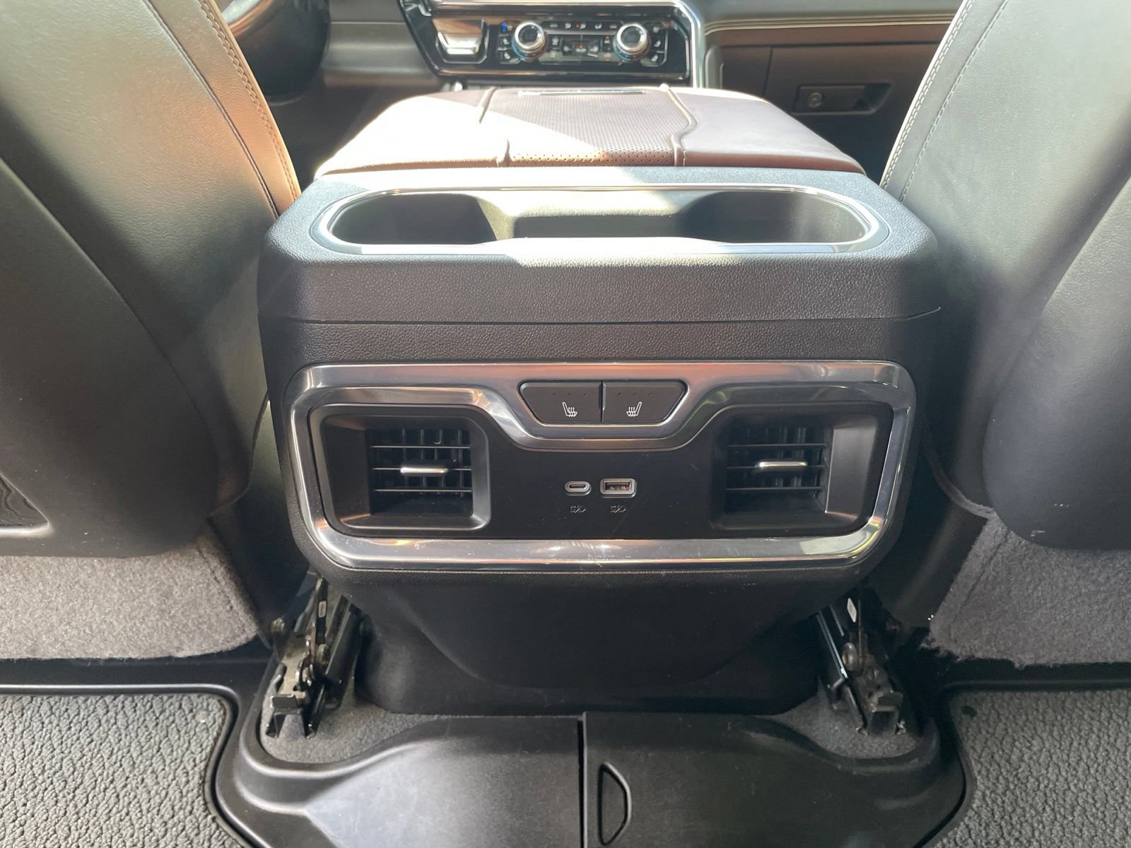 Used 2024 GMC Sierra 2500 Denali Ultimate w/ Max Trailering Package AWD/4WD image 31
