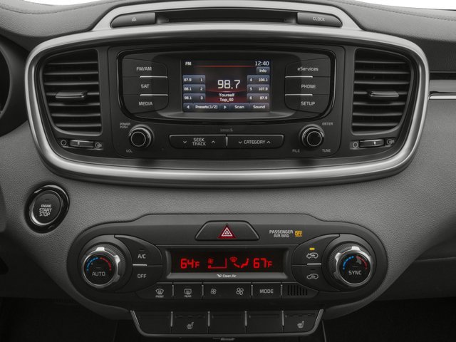 Used 2017 Kia Sorento EX AWD/4WD image 13