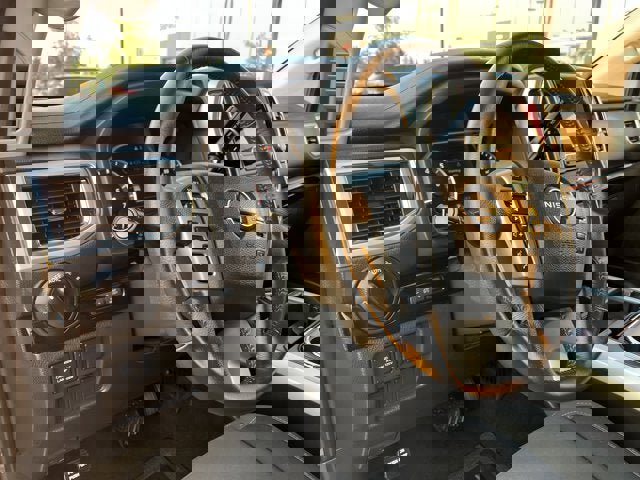 Certified 2024 Nissan Titan SV w/ SV Convenience Package image 16