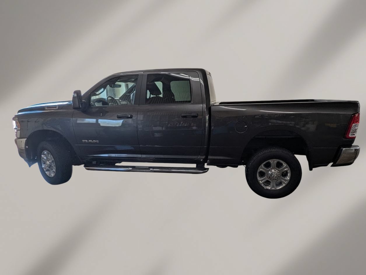 Used 2024 RAM 2500 Big Horn AWD/4WD image 3
