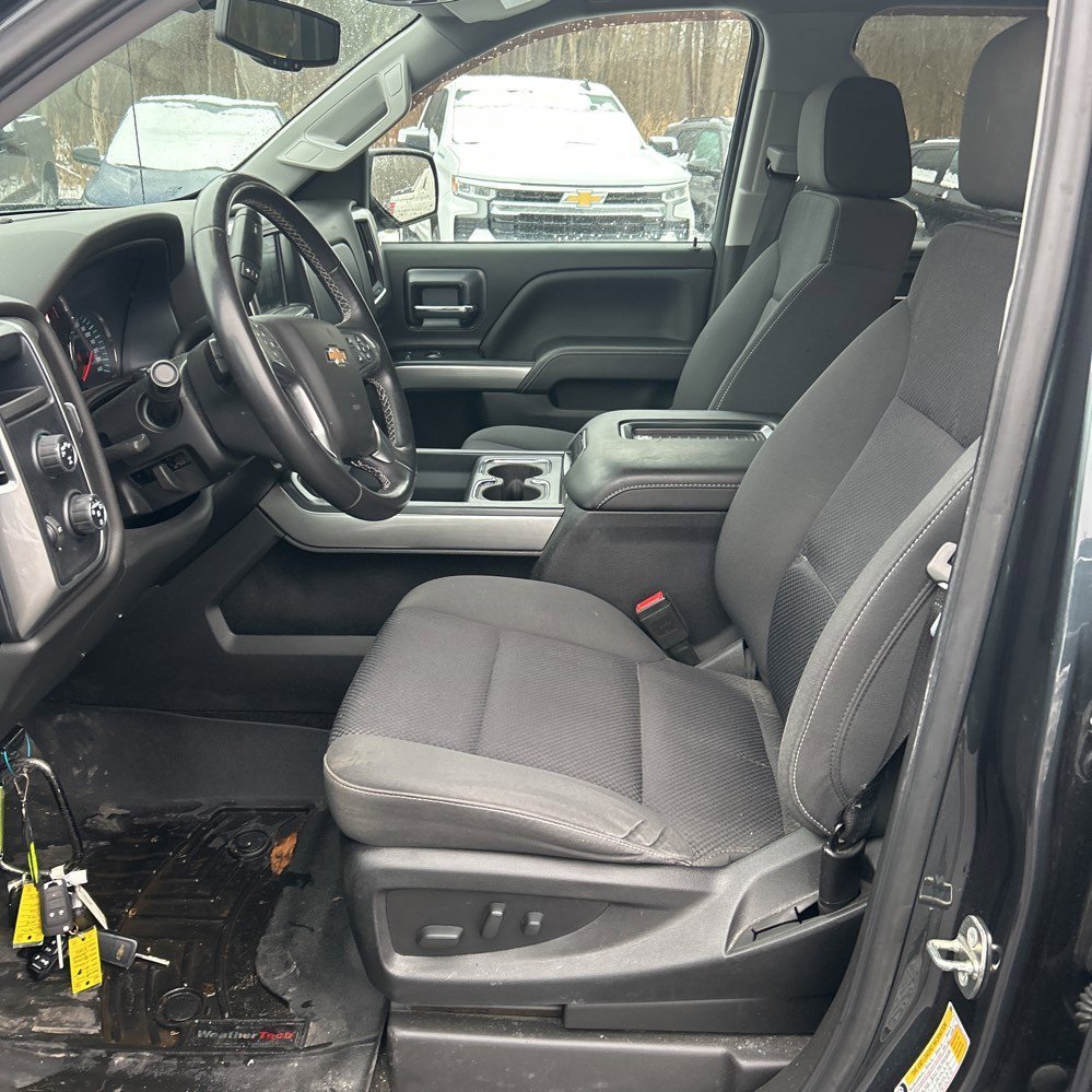 Used 2018 Chevrolet Silverado 1500 LT w/ All Star Edition image 13