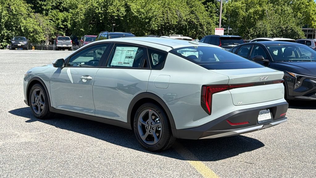 New 2026 Kia K4 FWD image 3