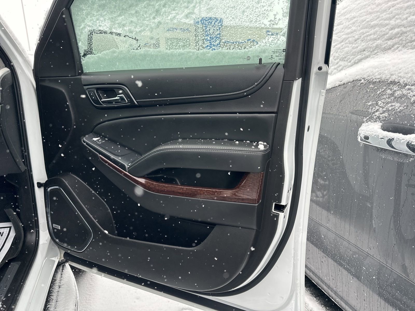 Used 2017 GMC Yukon SLT w/ Open Road Package image 48