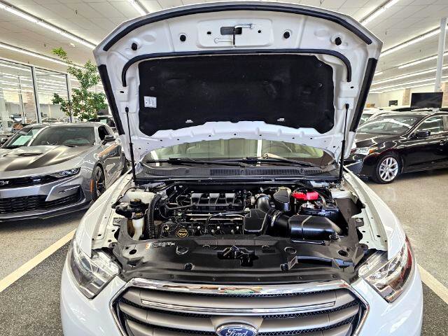 Used 2017 Ford Taurus SEL image 37