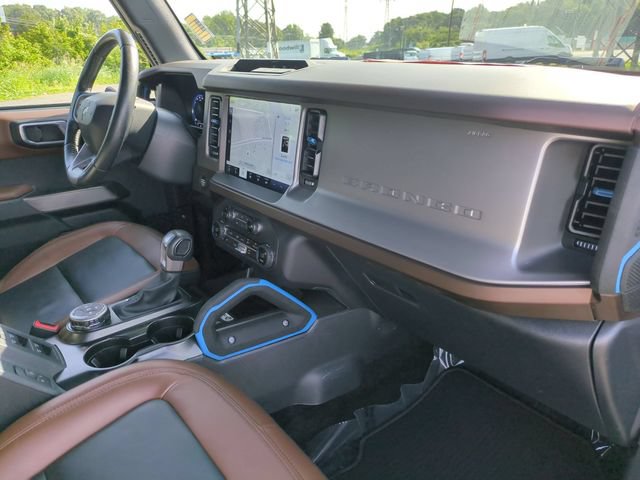 Used 2023 Ford Bronco Outer Banks AWD/4WD image 36