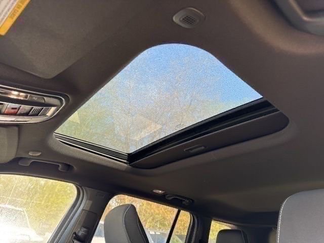 New 2025 Jeep Grand Cherokee Laredo X image 15